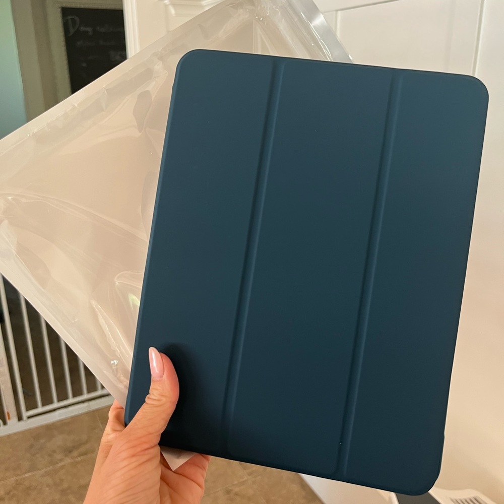 iPad Air, 4th Gen, 10.9 case, Emerald